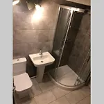 Ferienhaus Super District In Heart Of 3 Double Beds *