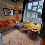 Super District In Heart Of 3 Double Beds Ferienhaus Kendal