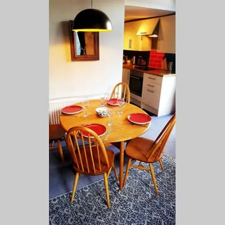 Tatil Evi Super District In Heart Of 3 Double Beds