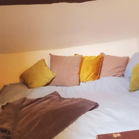 Tatil Evi Super District In Heart Of 3 Double Beds