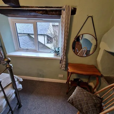 Super District In Heart Of 3 Double Beds Holiday home Kendal
