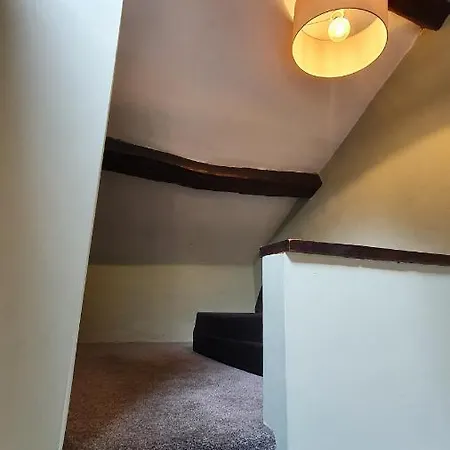 Дом отдыха Super District In Heart Of 3 Double Beds